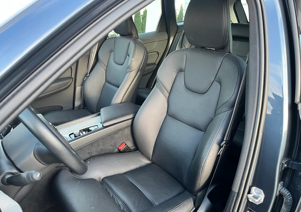 Volvo XC 60 cena 199900 przebieg: 25500, rok produkcji 2021 z Kołobrzeg małe 352